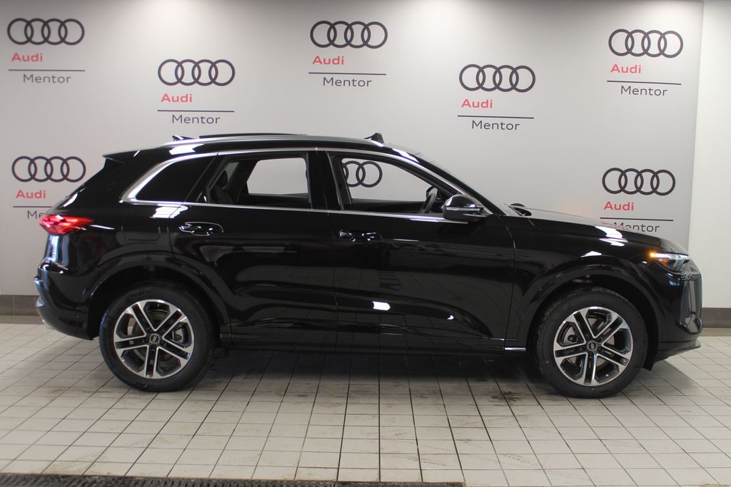 Thumbnail: 2025 Audi Q5 - 7