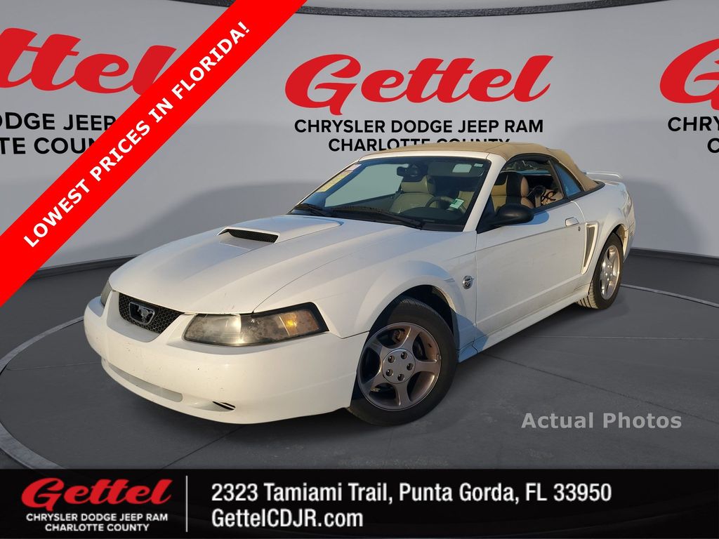 2004 Ford Mustang Deluxe Convertible RWD