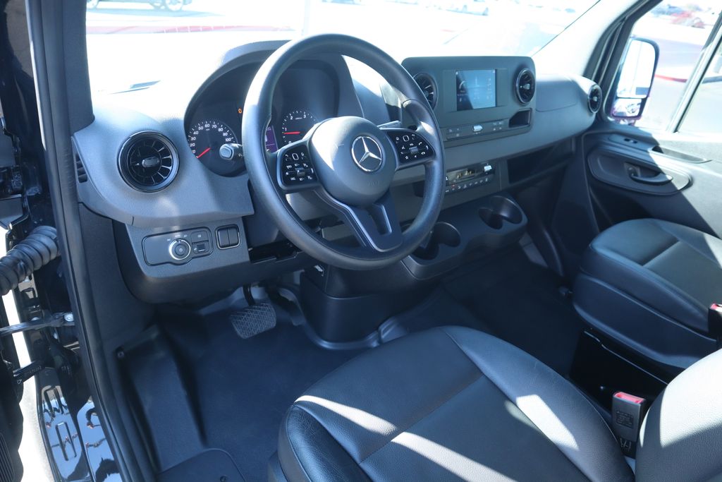 2020 Mercedes-Benz Sprinter 2500 8