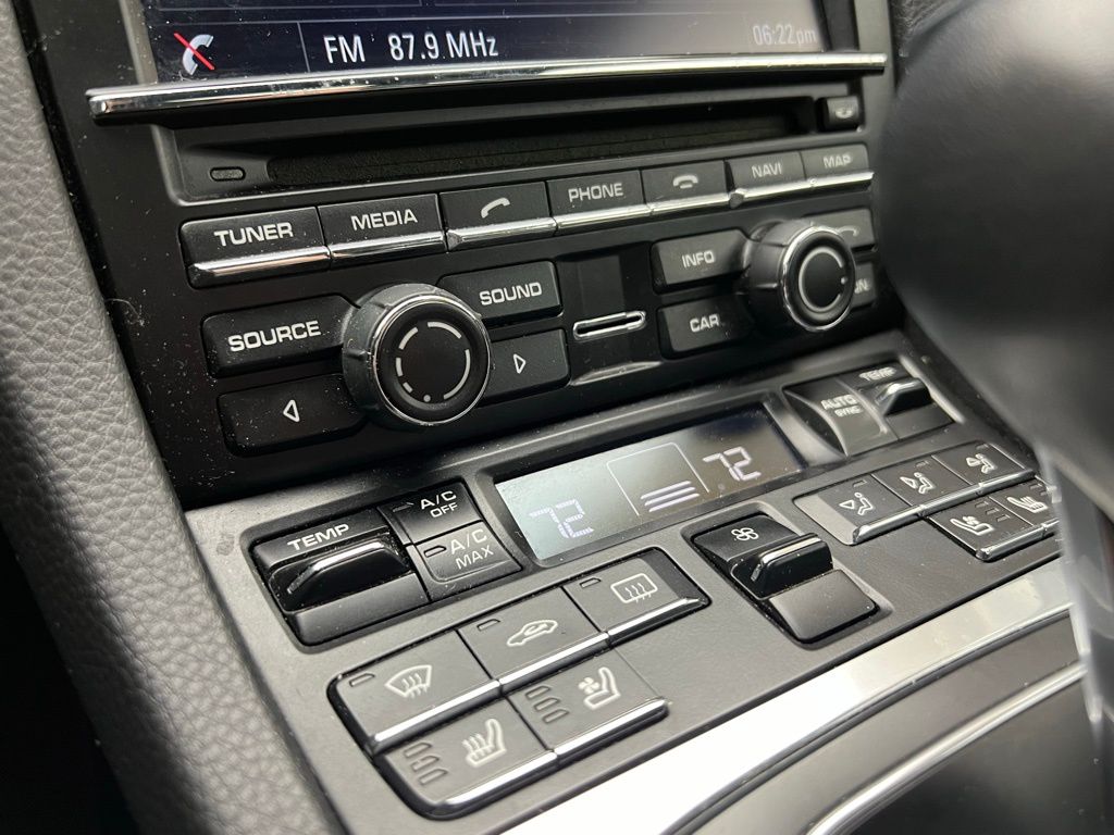 Thumbnail: 2013 Porsche 911 - 12