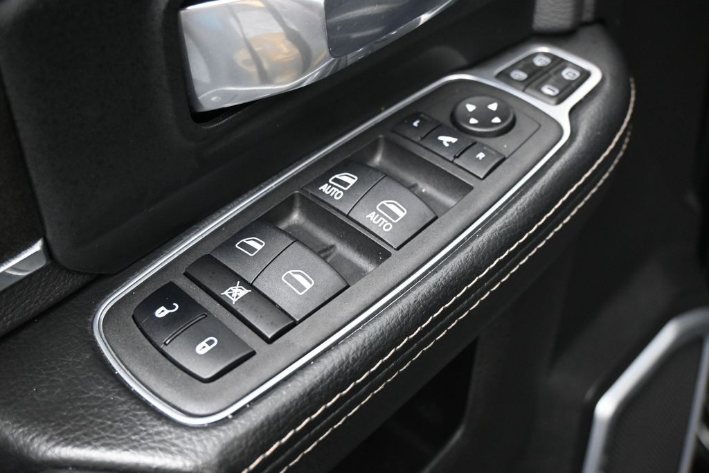 Used 2024 Diamond Black Crystal Pearlcoat Ram Laramie image 14