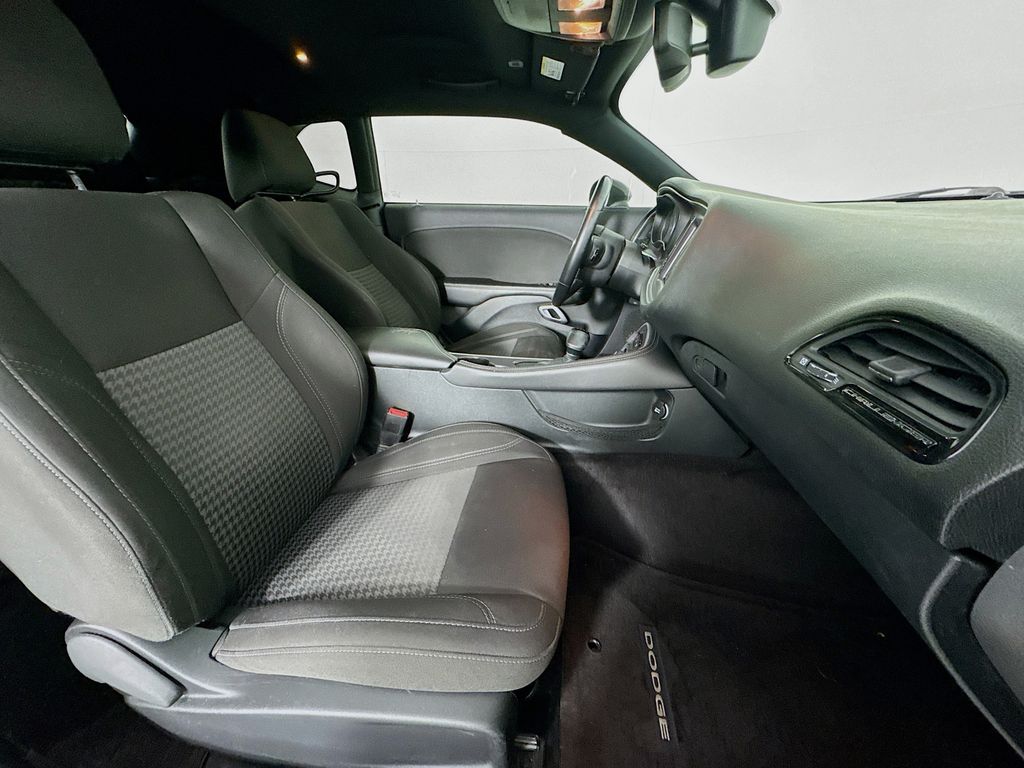 Used Car 2017 Dodge Challenger  Sxt For Sale Under $20,000 In Austin, Texas