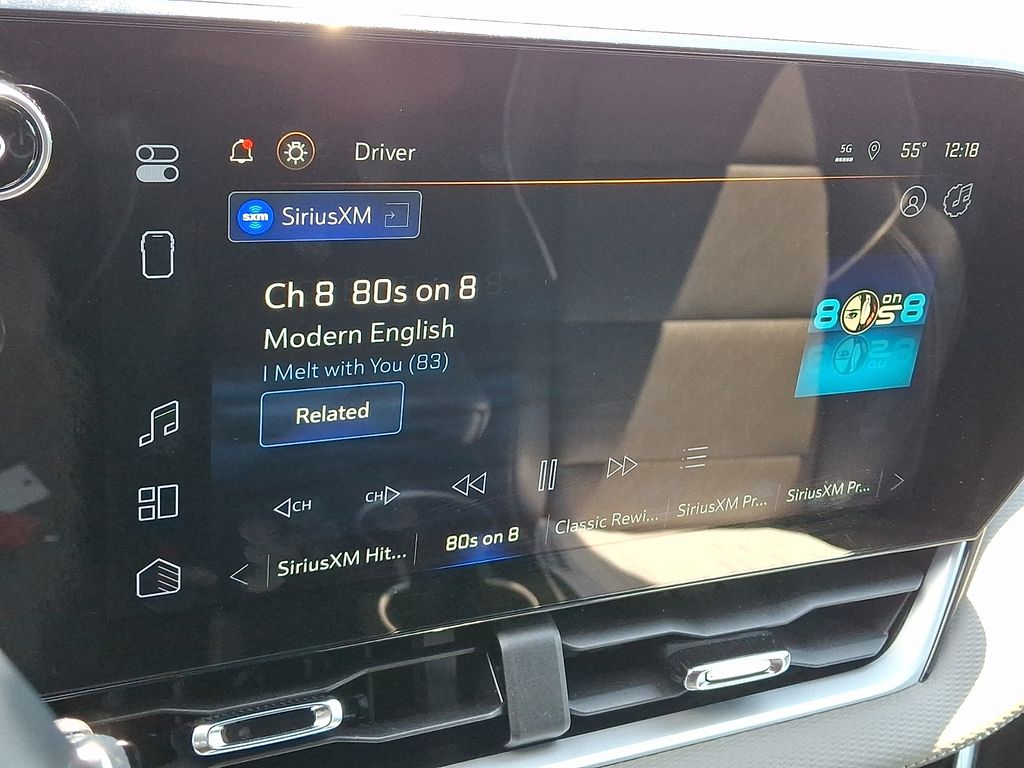 used 2025 Chevrolet Equinox car, priced at $28,394