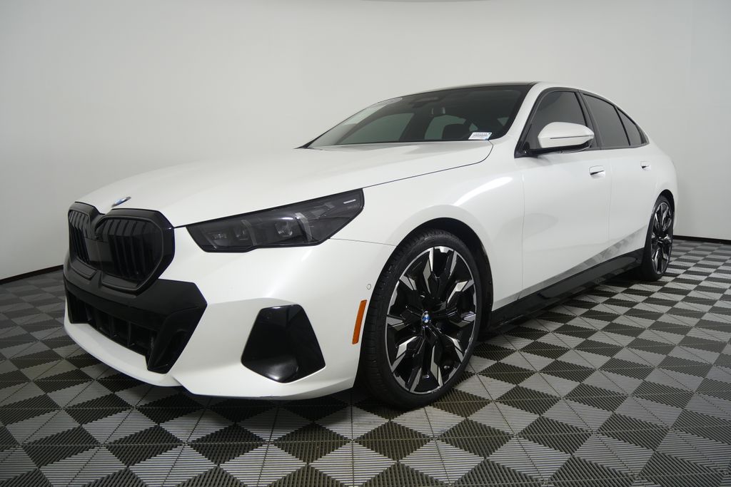 Thumbnail: 2025 BMW 5 Series - 7