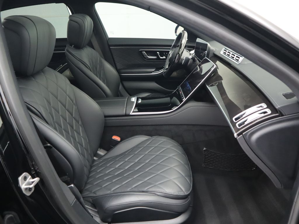 Thumbnail: 2024 Mercedes-Benz S-Class - 21