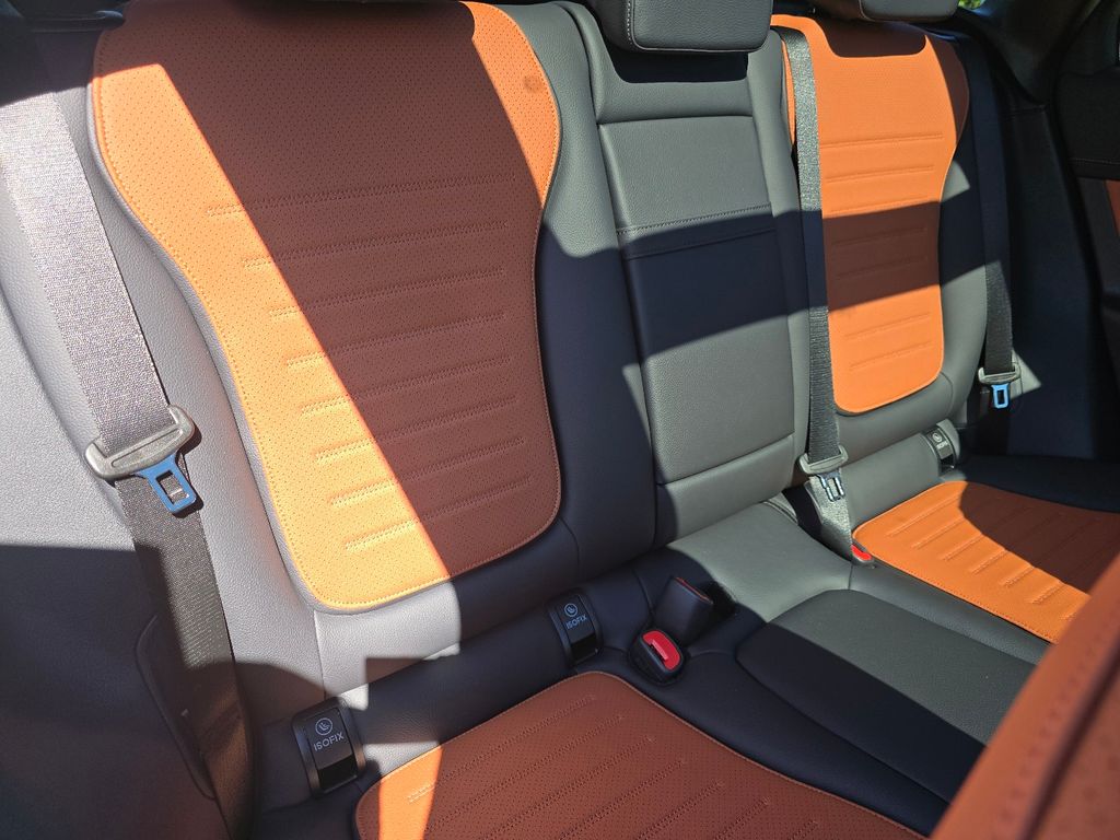 New 2026 Black Mercedes-Benz GLC 300 image 23