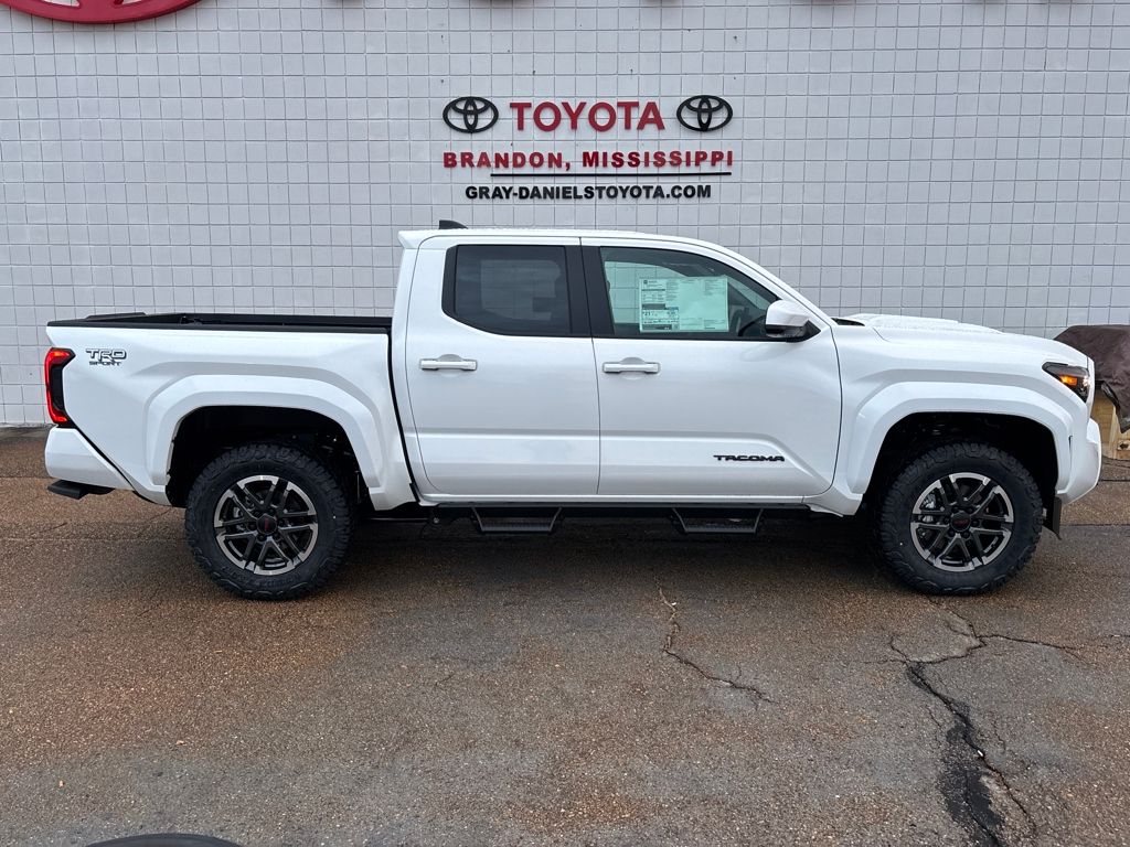 2025 Toyota Tacoma TRD Sport's photo