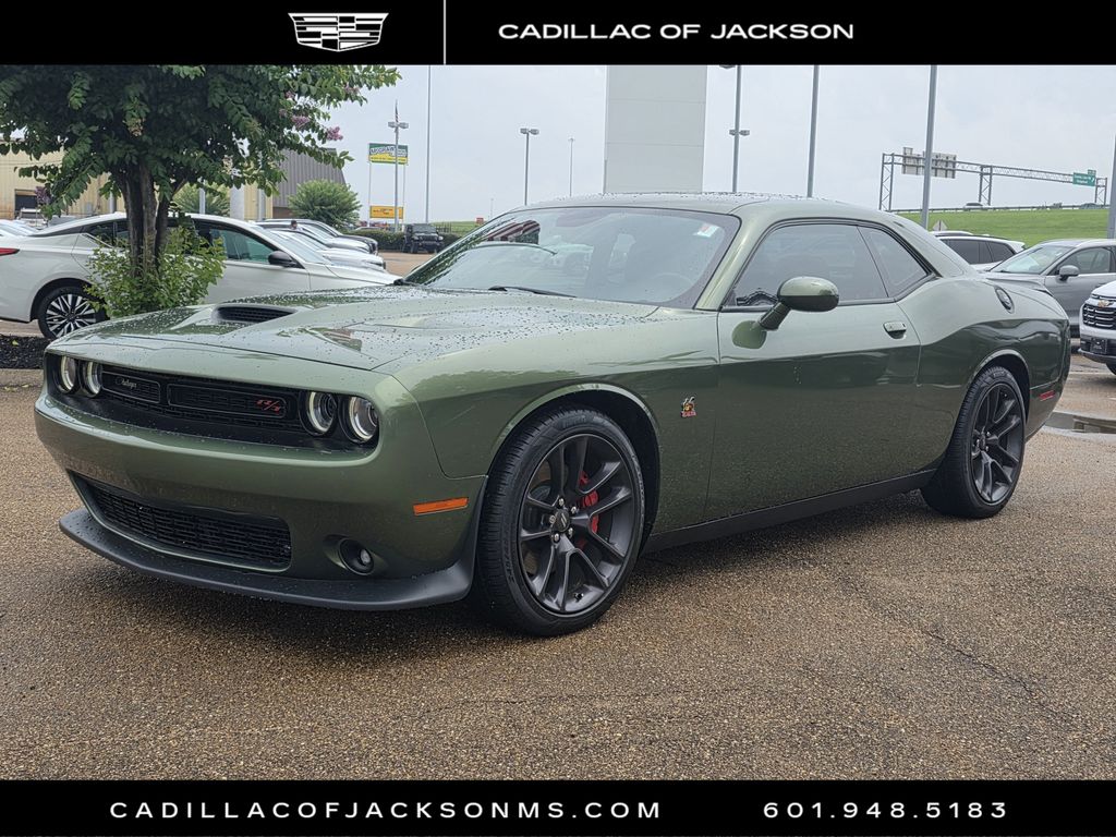 F8 Green 2022 Dodge Challenger Coupe Rear-Wheel Drive 8-Speed Automatic