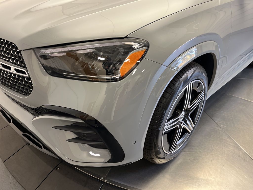 Thumbnail: 2026 Mercedes-Benz GLE - 9