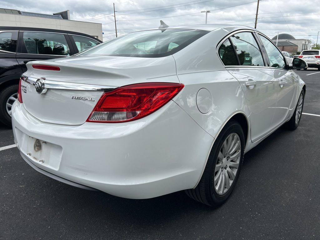 2012 Buick Regal Base 3