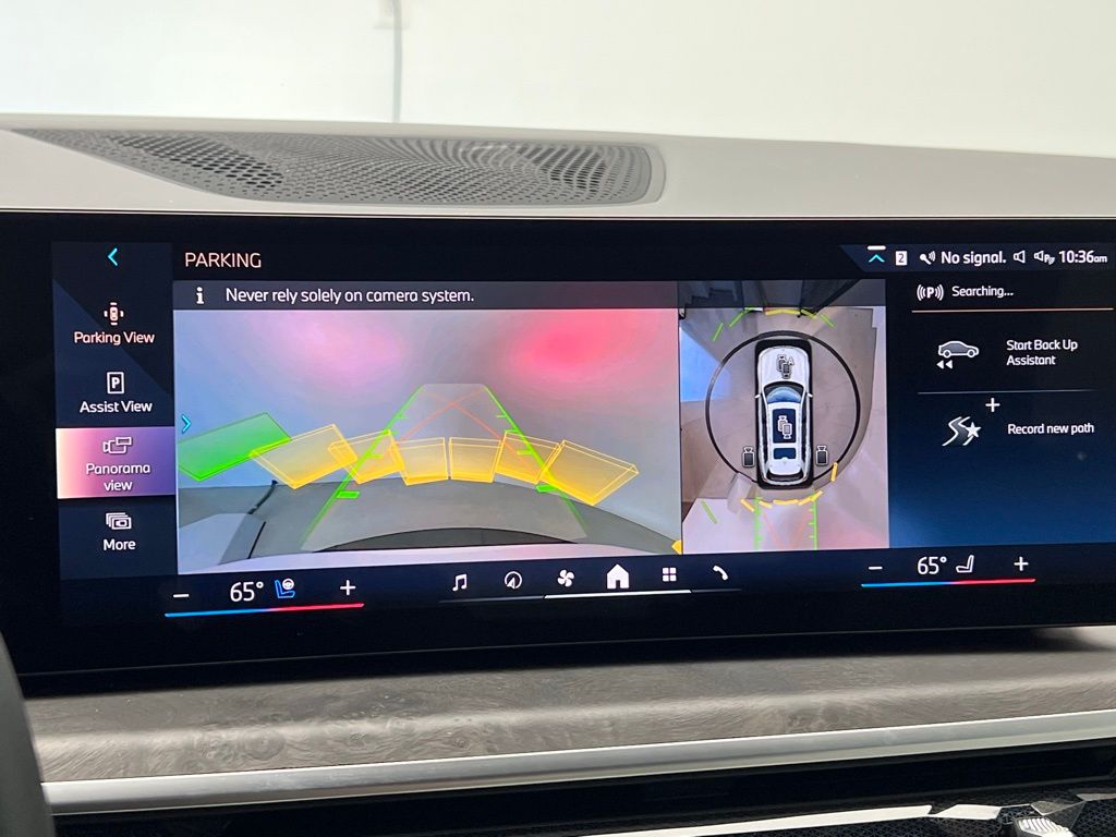 Thumbnail: 2024 BMW X7 - 16