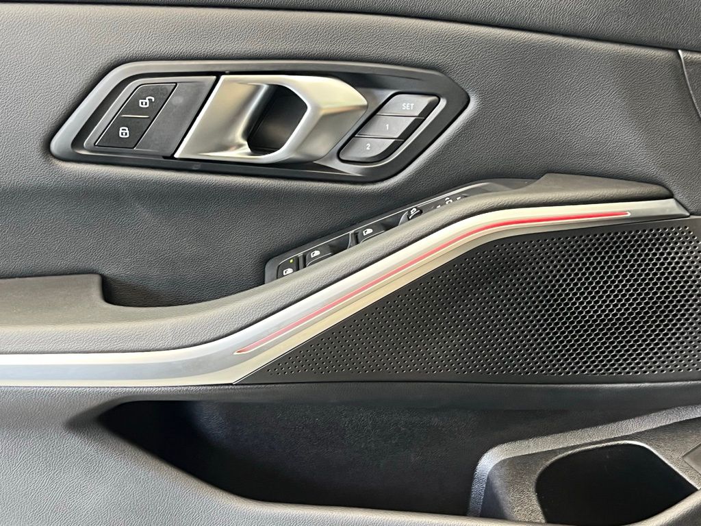 2024 BMW 3 Series 330i 22