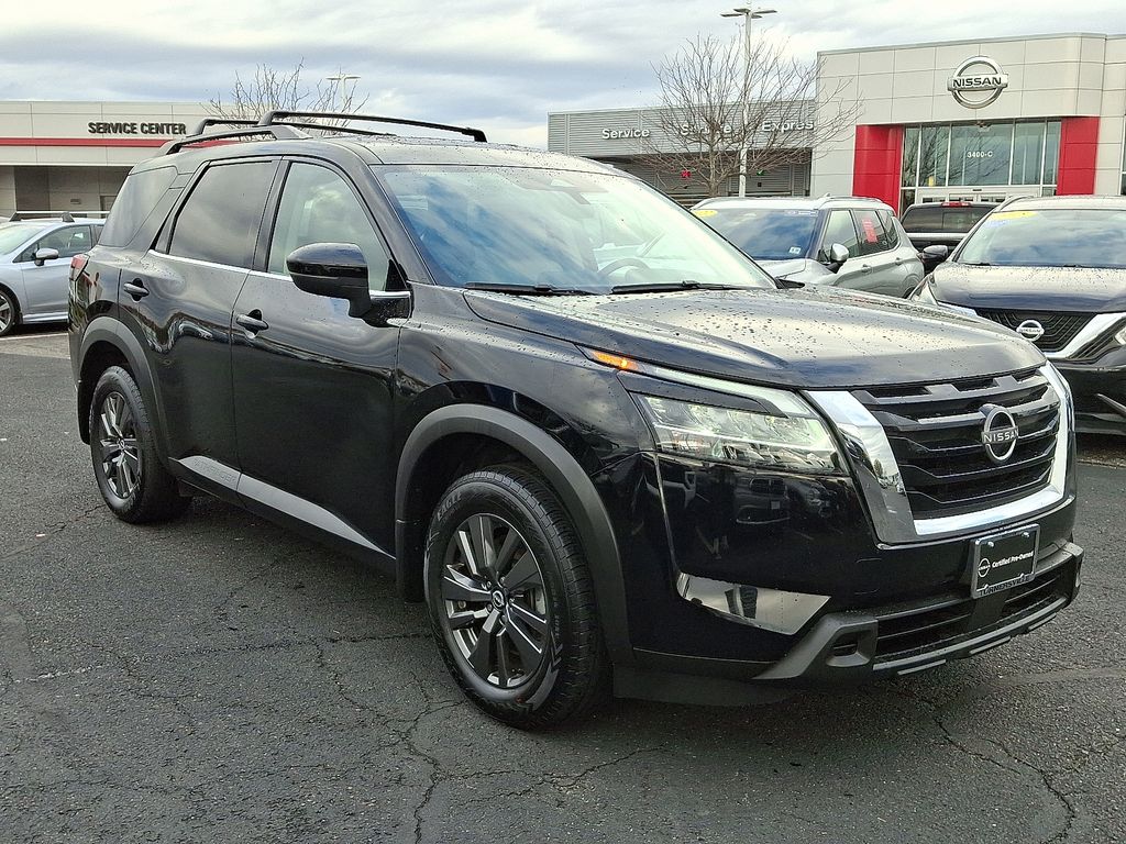 Thumbnail: 2022 Nissan Pathfinder - 3