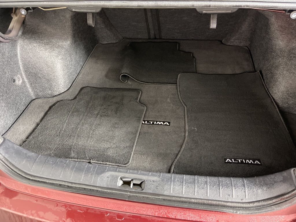 Thumbnail: 2024 Nissan Altima - 9