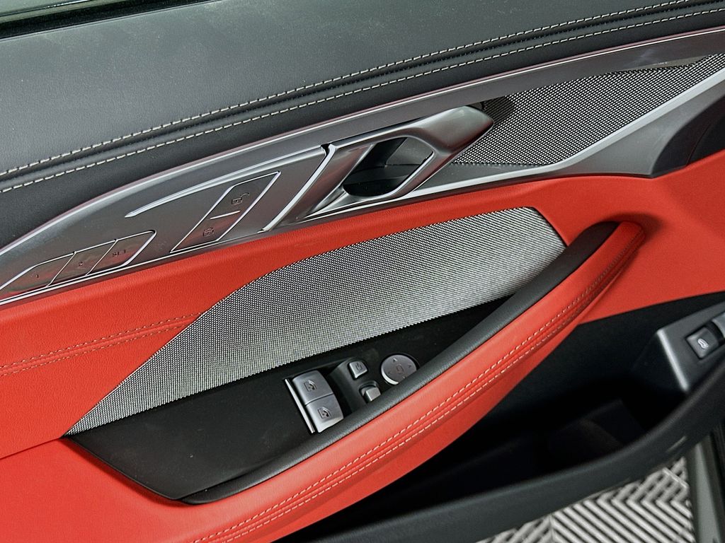 Thumbnail: 2026 BMW 8 Series - 19