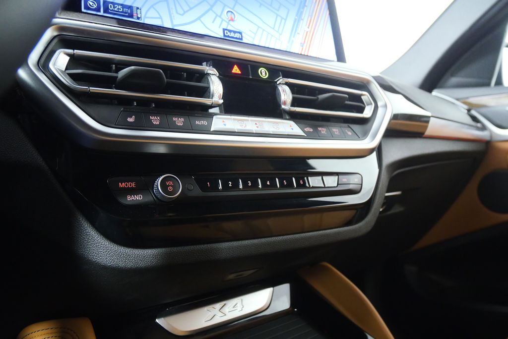 Thumbnail: 2023 BMW X4 - 26