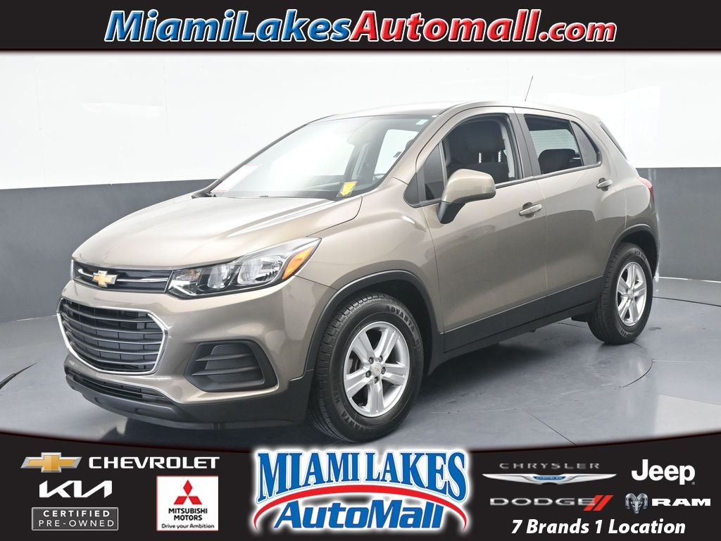 2021 Chevrolet Trax LS's photo