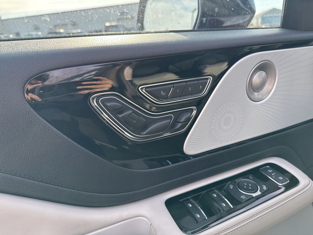 2025 Lincoln Aviator