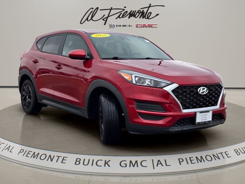 Red Crimson 2021 Hyundai Tucson SE FWD SUV / Crossover Front-Wheel Drive 6-Speed Automatic