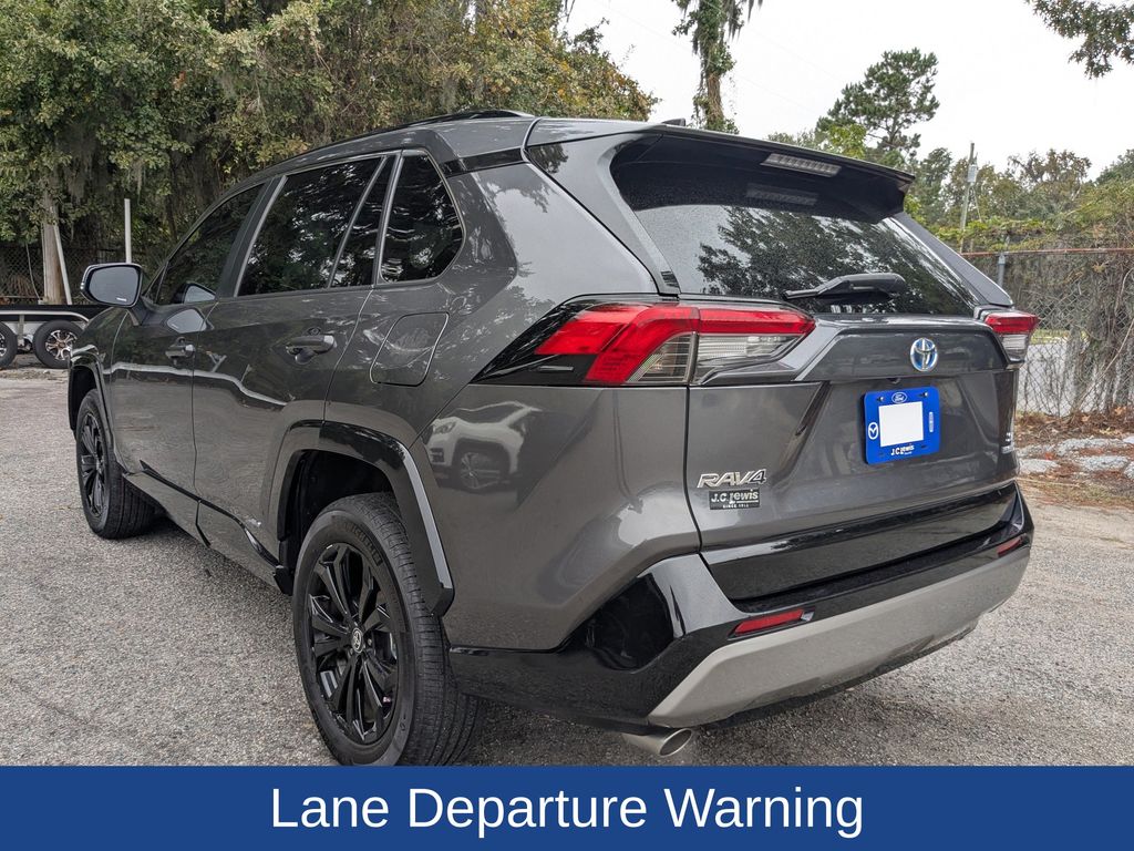 2023 Toyota RAV4 Hybrid SE