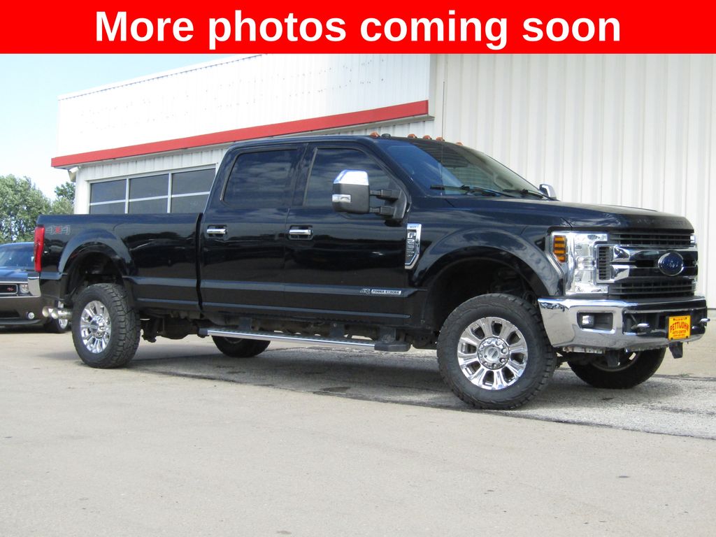 2018 Ford F-250 Super Duty Negro (Shadow Black) Camioneta Todo terreno 6 velocidades Automática