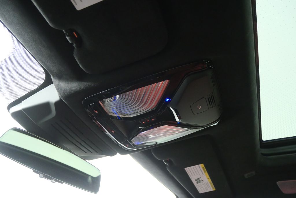 Thumbnail: 2025 BMW X6 - 25