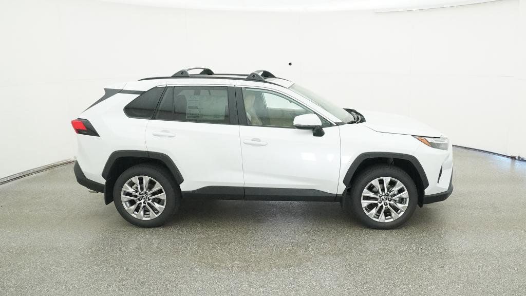 Thumbnail: 2025 Toyota RAV4 - 25