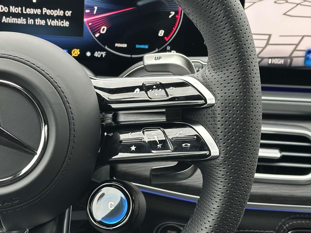 2025 Mercedes-Benz GLE 53 AMG 21