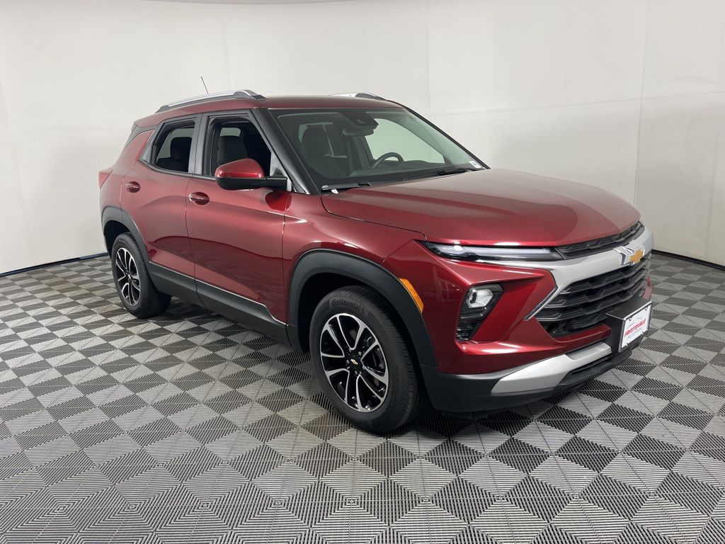 Thumbnail: 2025 Chevrolet TrailBlazer - 14