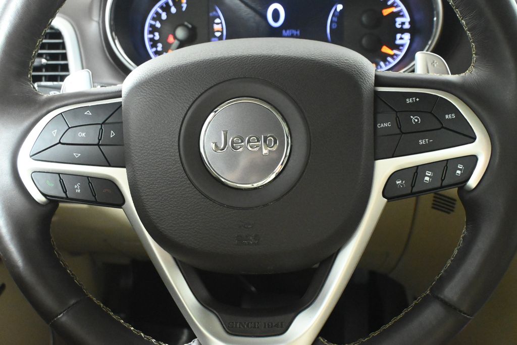 Thumbnail: 2020 Jeep Grand Cherokee - 19