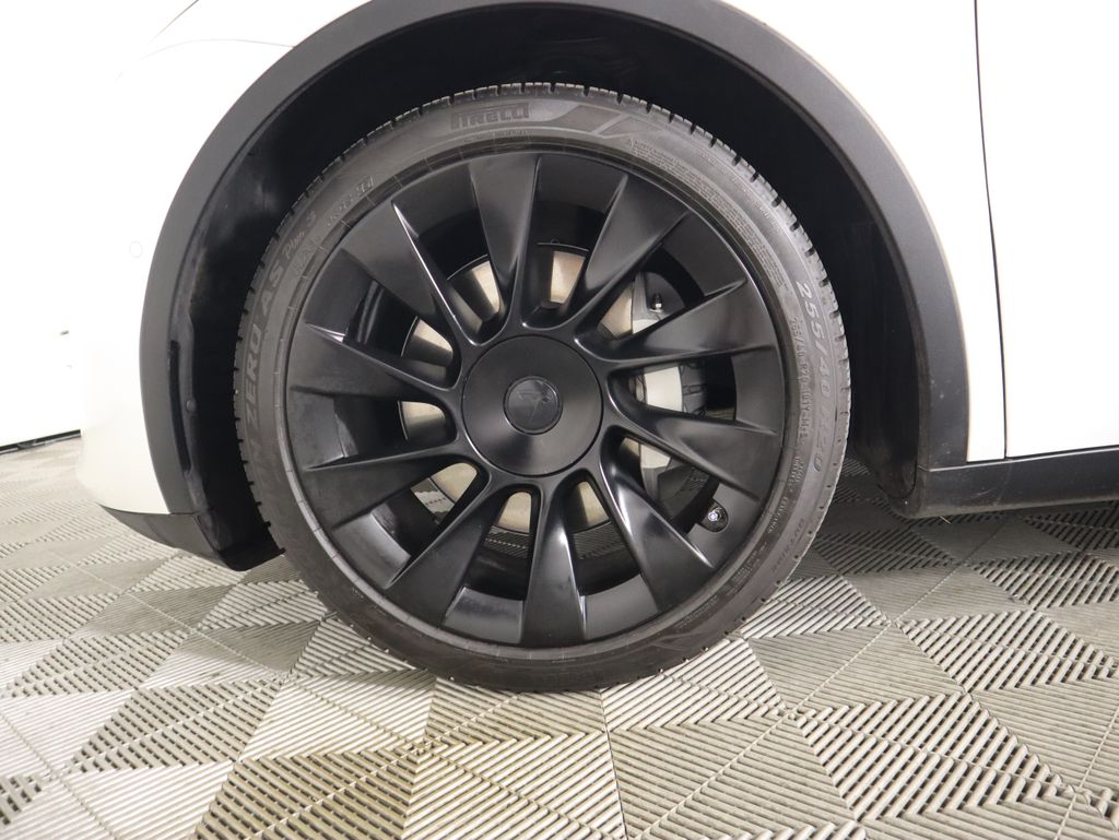Thumbnail: 2021 Tesla Model Y - 31