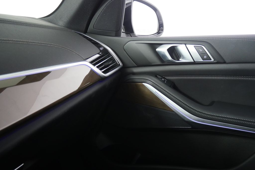 Thumbnail: 2023 BMW X5 - 31