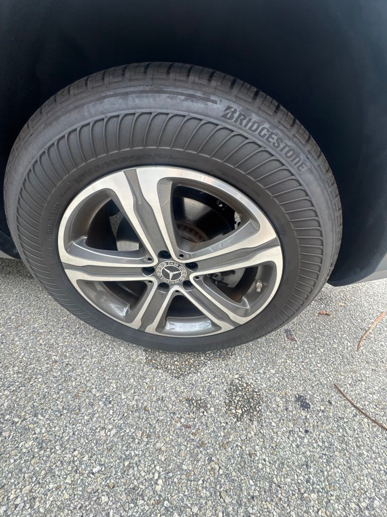 Used 2020  Mercedes-Benz GLC 300 image 7