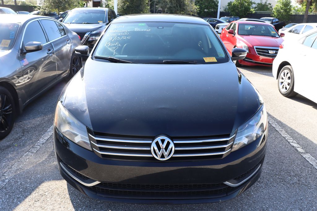Thumbnail: 2014 Volkswagen Passat - 5