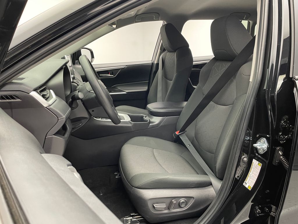 2024 Toyota RAV4 XLE 13