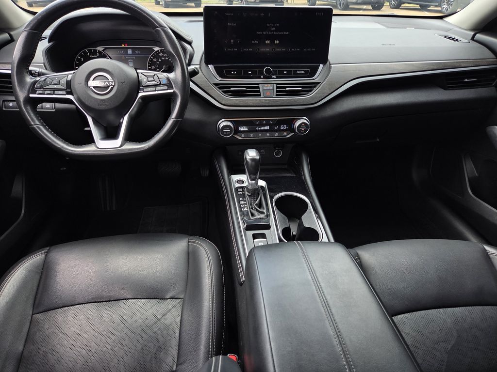 Used 2023 Nissan Altima Sedan