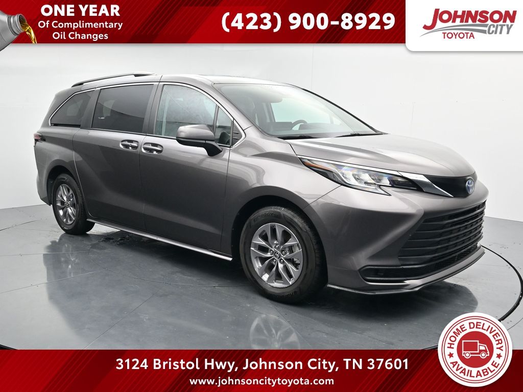 Predawn Gray Mica 2022 Toyota Sienna Minivan Front-Wheel Drive Continuously Variable Transmission