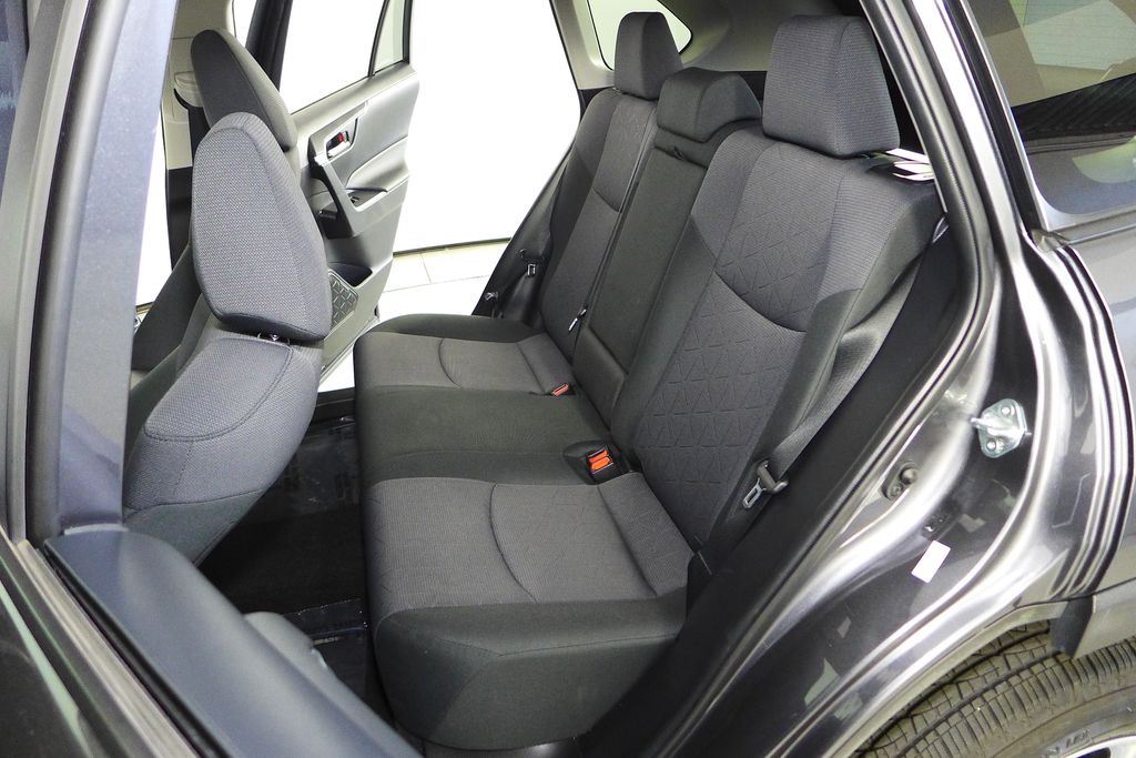 Thumbnail: 2020 Toyota RAV4 - 21