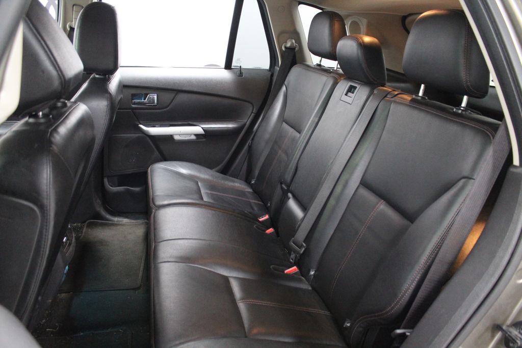 2013 Ford Edge Limited 11