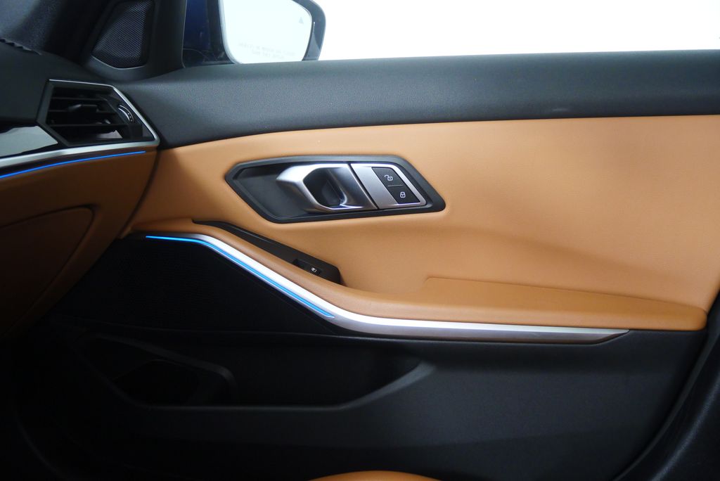 Thumbnail: 2023 BMW 3 Series - 26