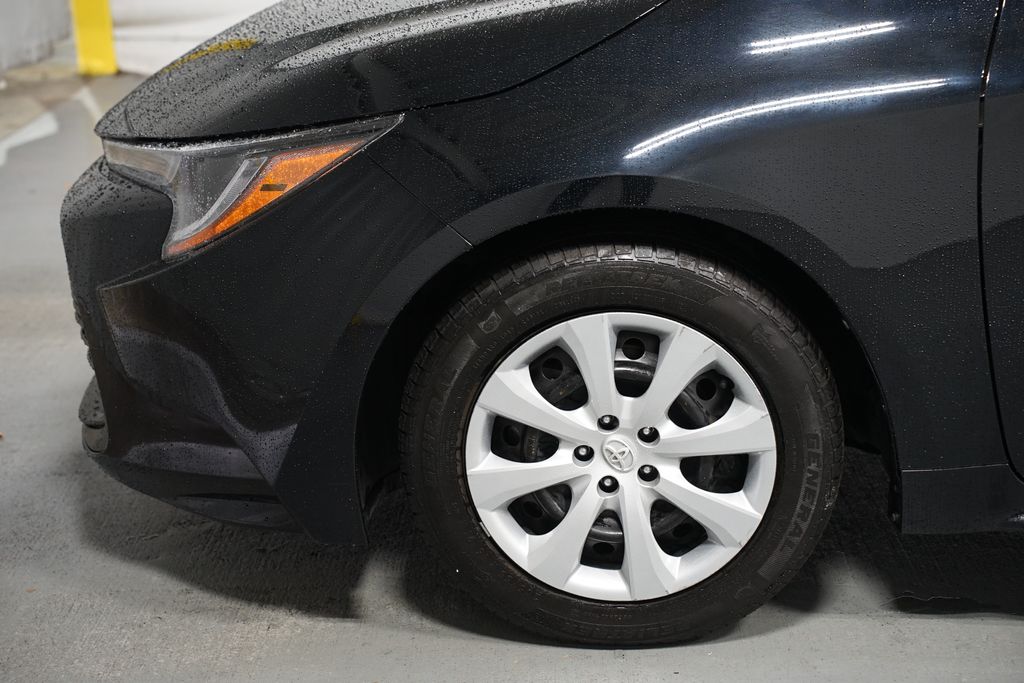 Thumbnail: 2023 Toyota Corolla - 5