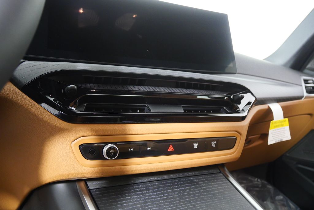 Thumbnail: 2026 BMW 3 Series - 21