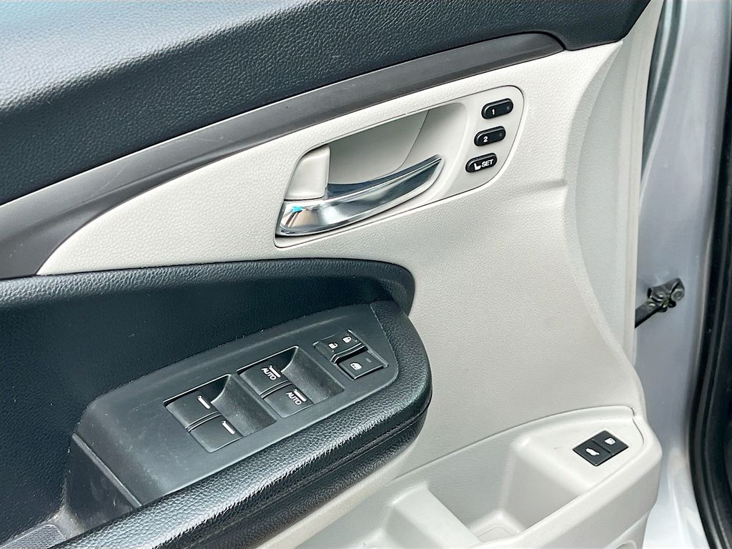 2022 Honda Pilot Special Edition Silver at Emmons Autoplex