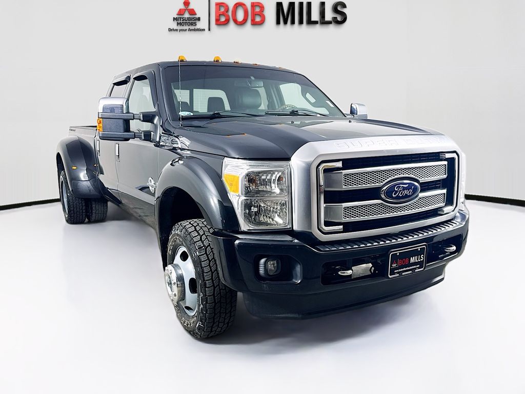 2014 Ford F-450 Super Duty Platinum Crew Cab LB DRW 4WD