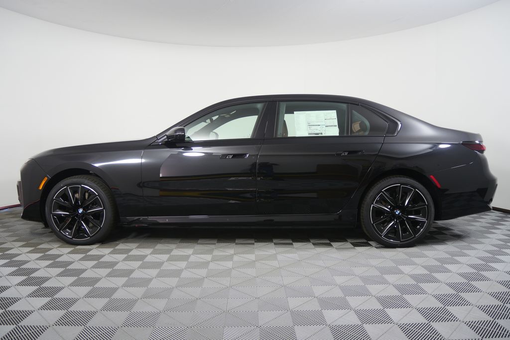 Thumbnail: 2026 BMW i7 - 6
