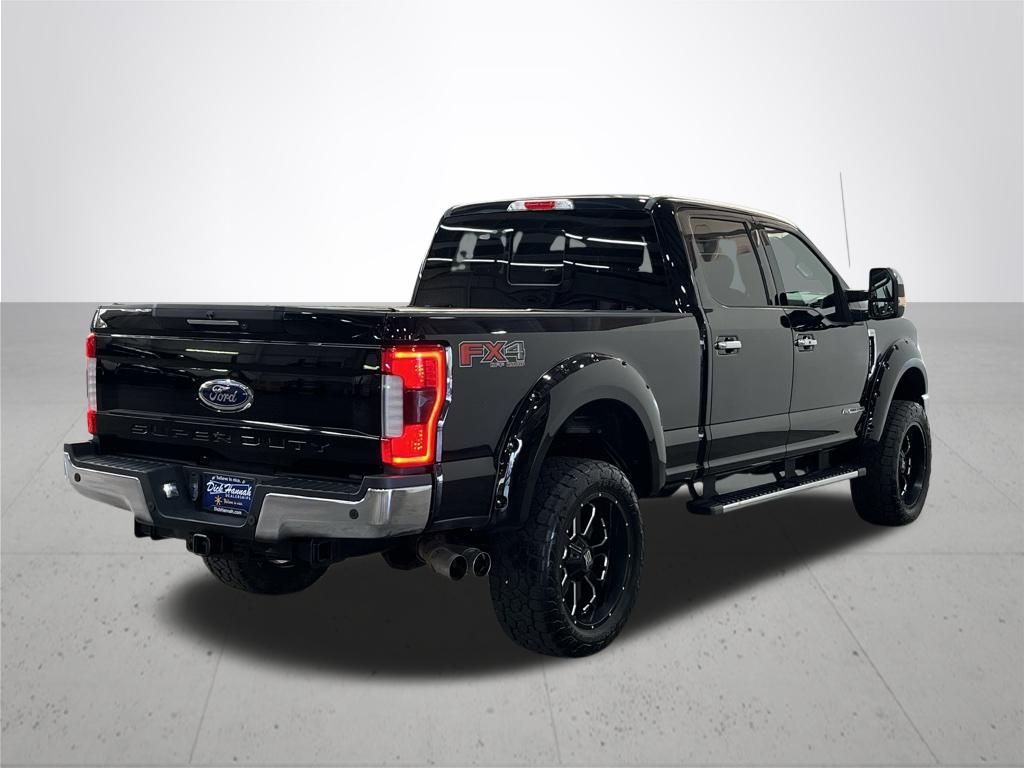 2017 Ford F-350SD Lariat