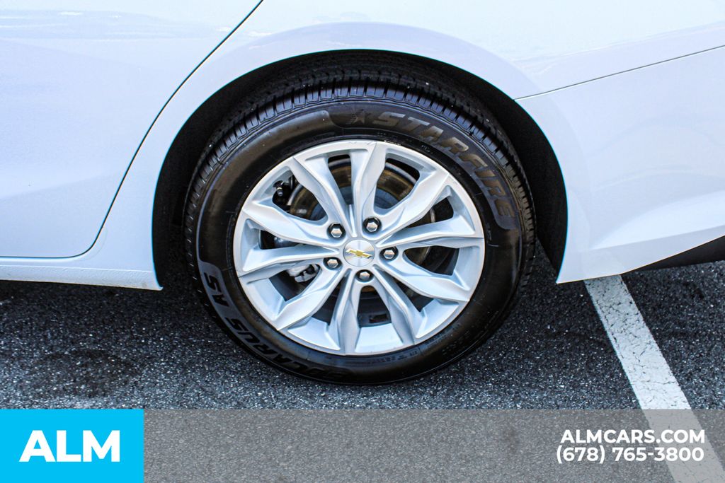 Used 2024 White Chevrolet LT image 15