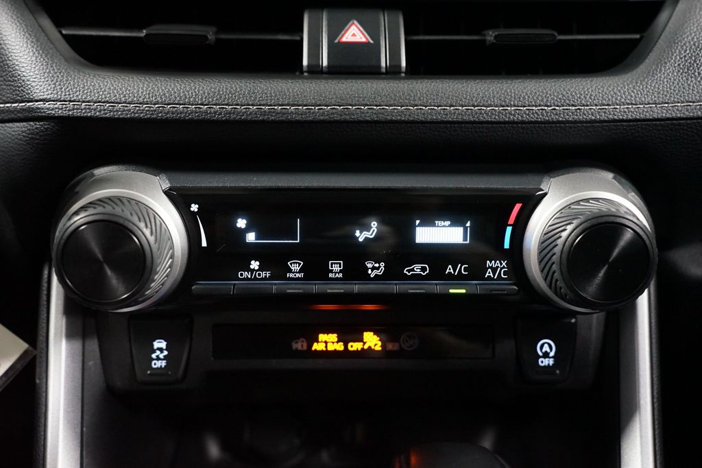 Thumbnail: 2024 Toyota RAV4 - 20