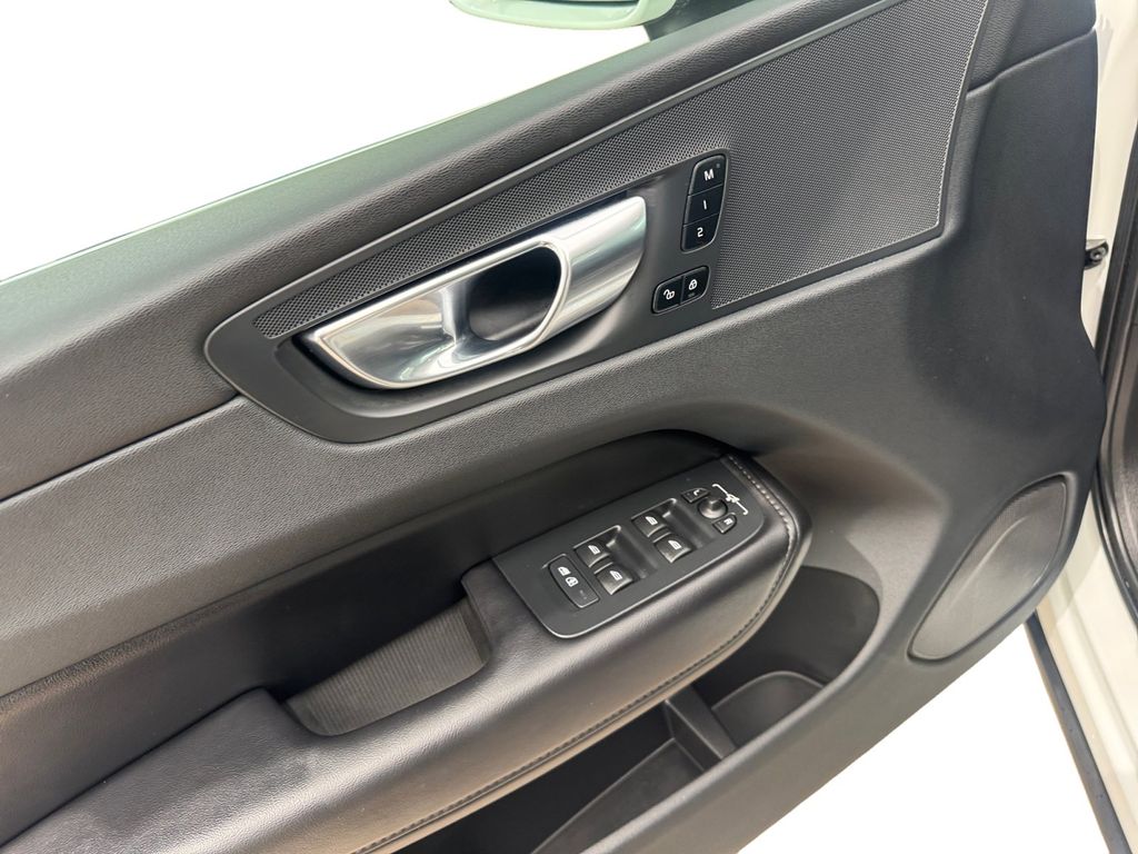 Used Car 2023 Volvo Xc60 Recharge Plug-in Hybrid  T8 Plus Bright Theme For Sale Under $40,000 In Round Rock, Texas