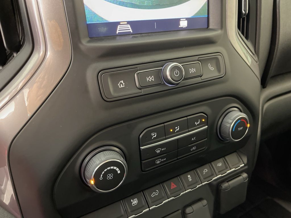 2022 Chevrolet Silverado 2500 Custom 32